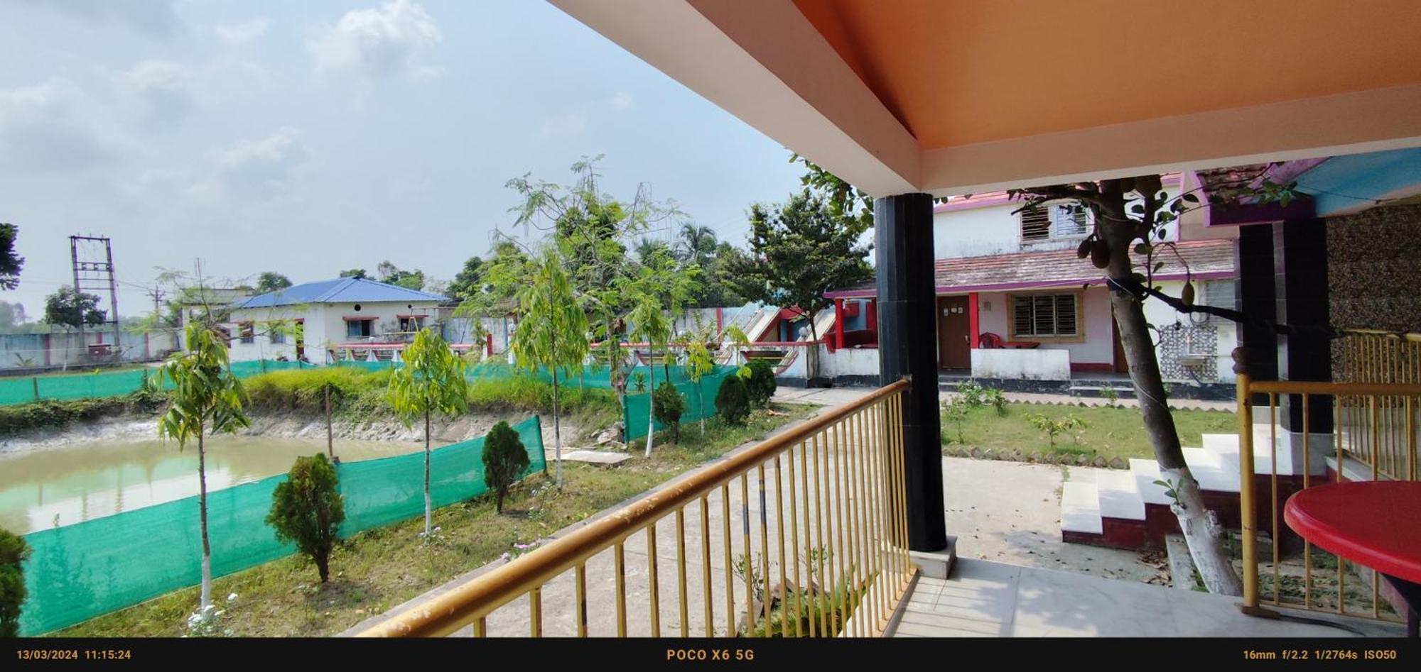 India Tours Only Ekanta Apan Hotel Mathurakhanda Bagian luar foto